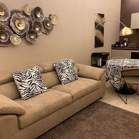 Parma Centro House Apartment ภายนอก รูปภาพ