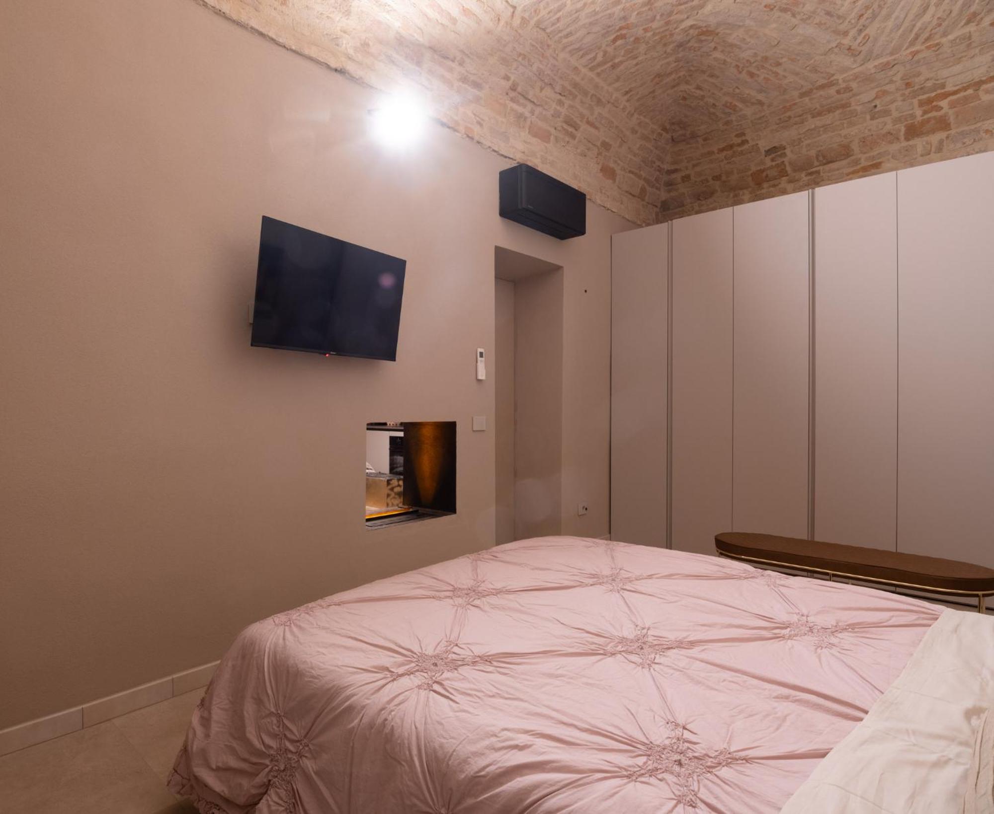 Parma Centro House Apartment ห้อง รูปภาพ